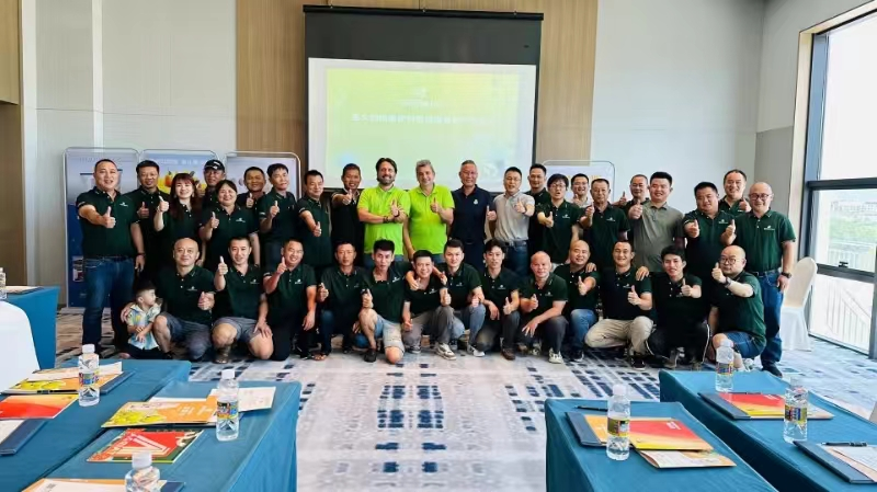 杭州瑞年攜手義大利綠色肥料集團(tuán)技術(shù)代表到訪(fǎng)海南